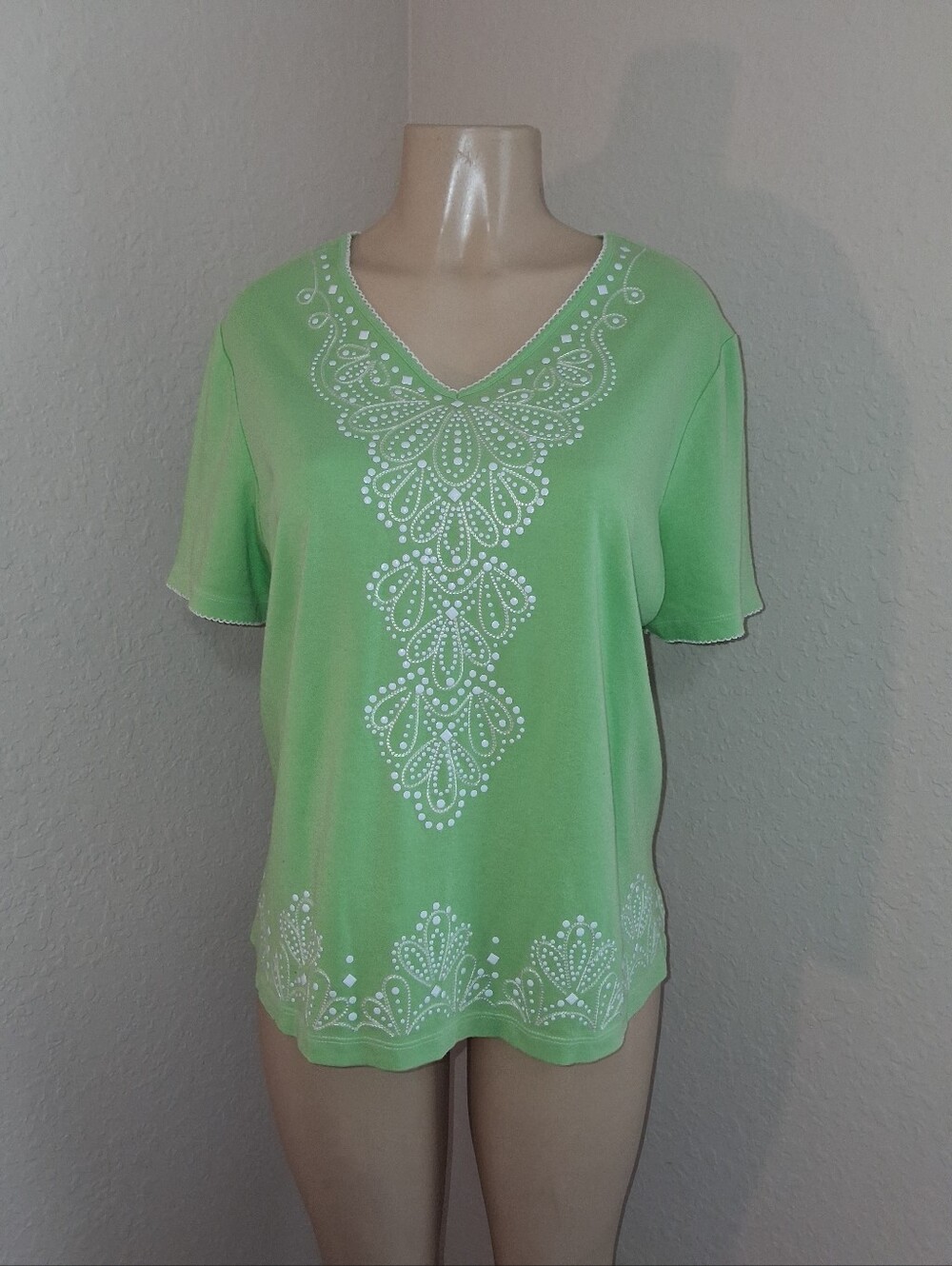 ALFRED DUNNER GREEN TOP W/ WHITE PAISLEY PRINT SZ XLG
